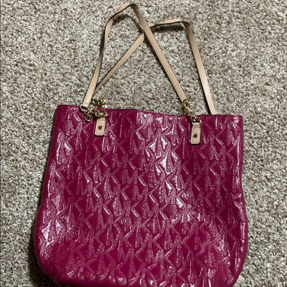 Micheal Kors purse